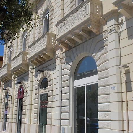 Palazzo Del Cavaliere Bed & Breakfast Gallipoli Ngoại thất bức ảnh