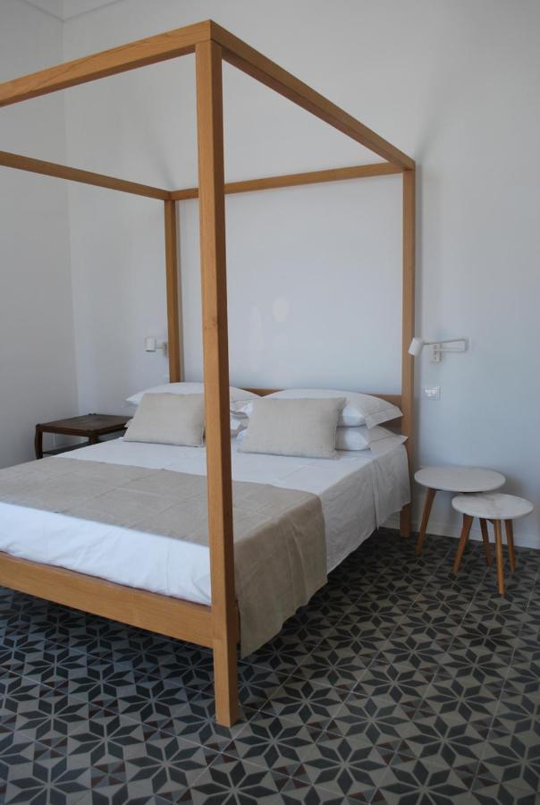 Palazzo Del Cavaliere Bed & Breakfast Gallipoli Ngoại thất bức ảnh