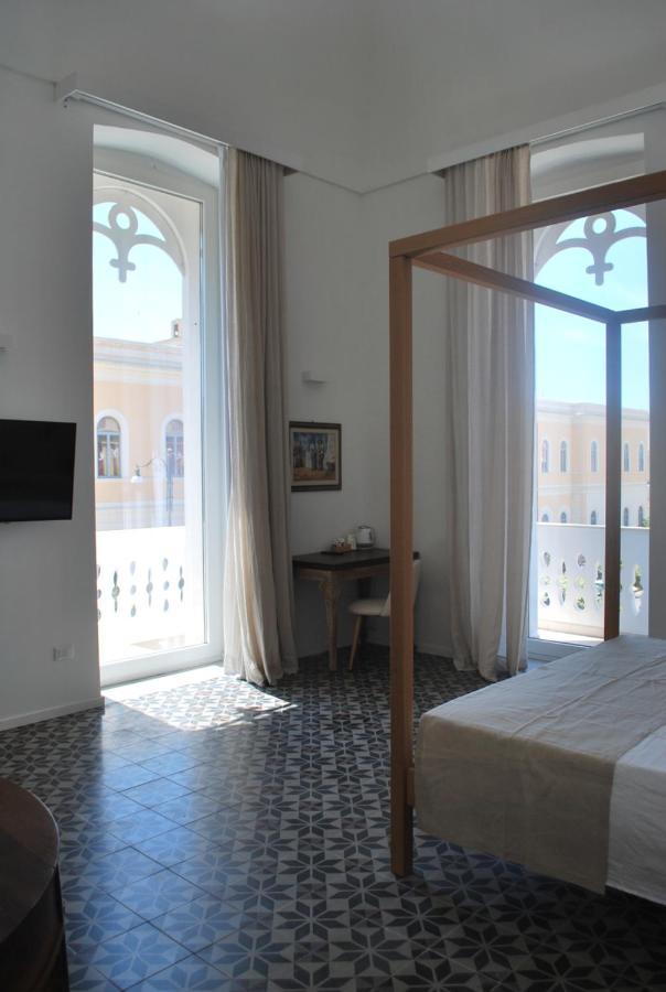 Palazzo Del Cavaliere Bed & Breakfast Gallipoli Ngoại thất bức ảnh