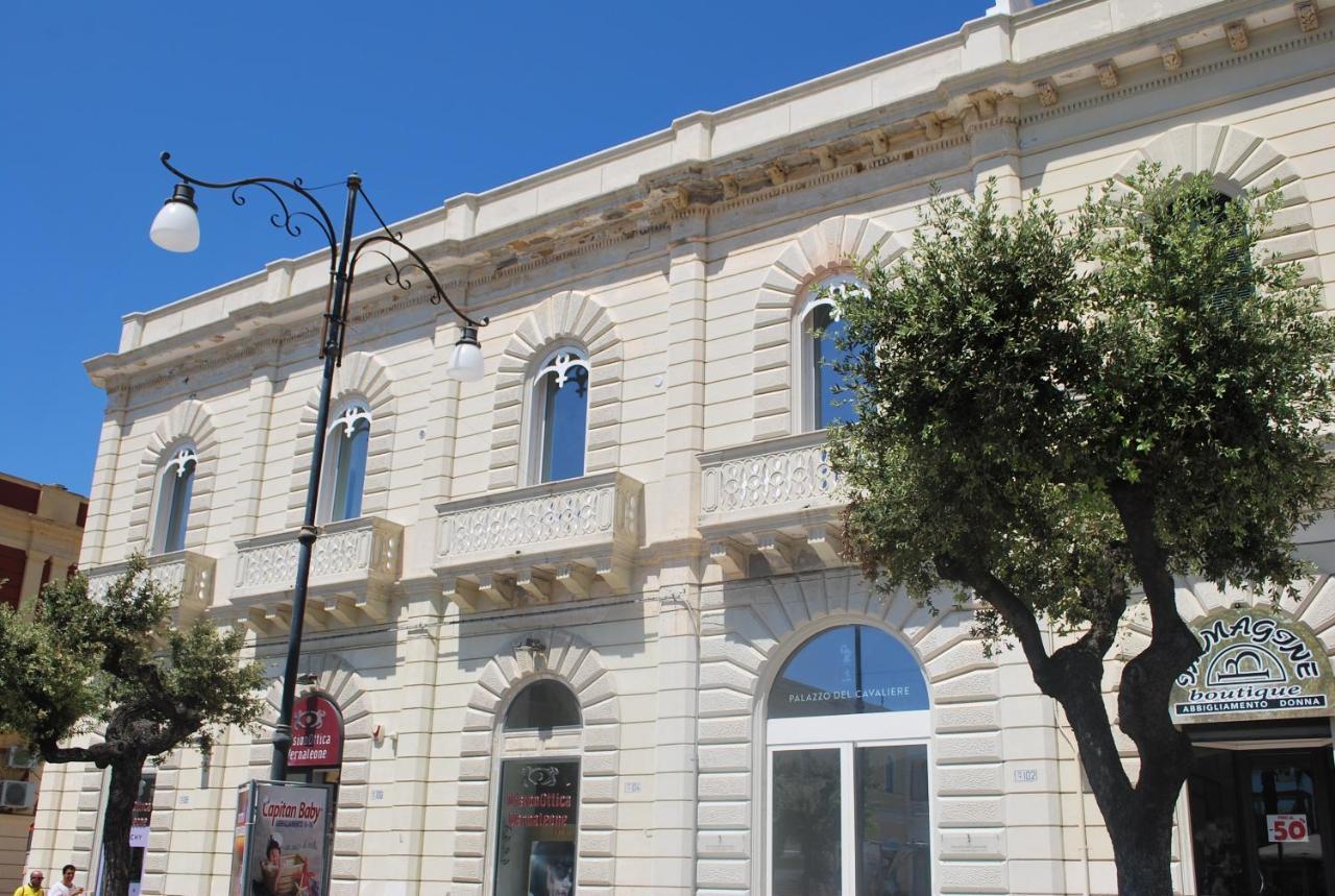 Palazzo Del Cavaliere Bed & Breakfast Gallipoli Ngoại thất bức ảnh